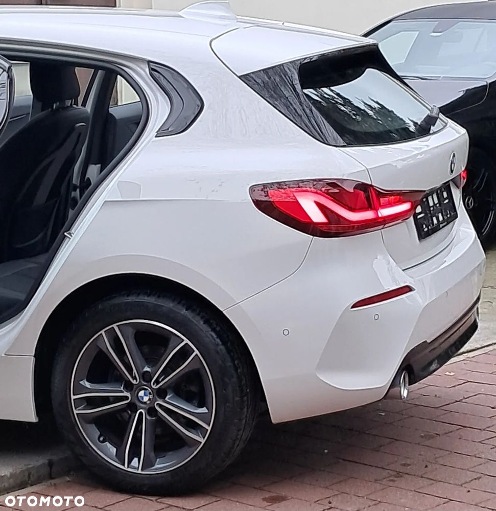 BMW Seria 1 118d ColorVision Edition sport - 26