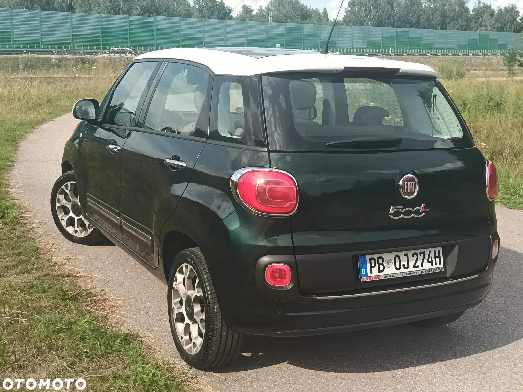Fiat 500L 1.4 T-Jet 16V Lounge - 15