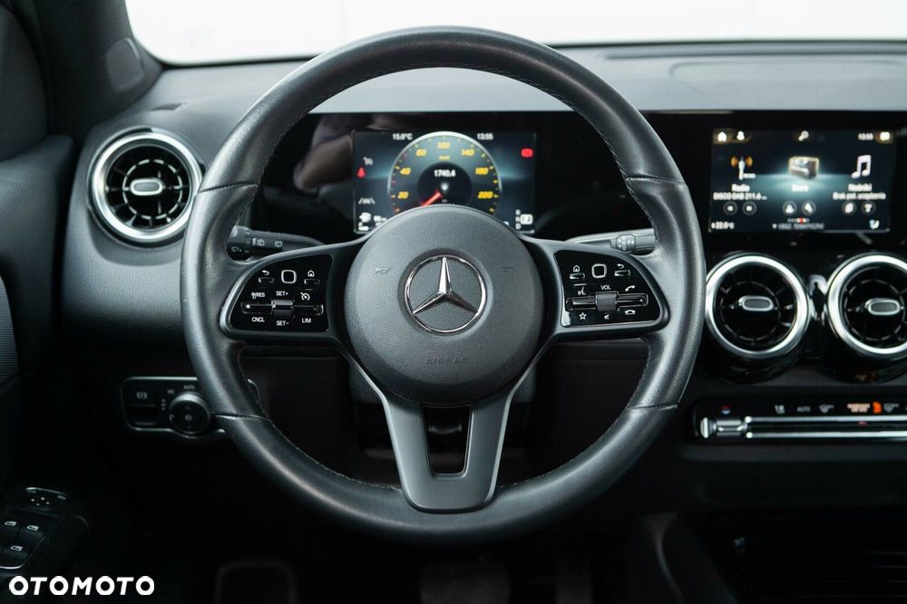 Mercedes-Benz GLB 180 Progressive 7G-DCT - 23