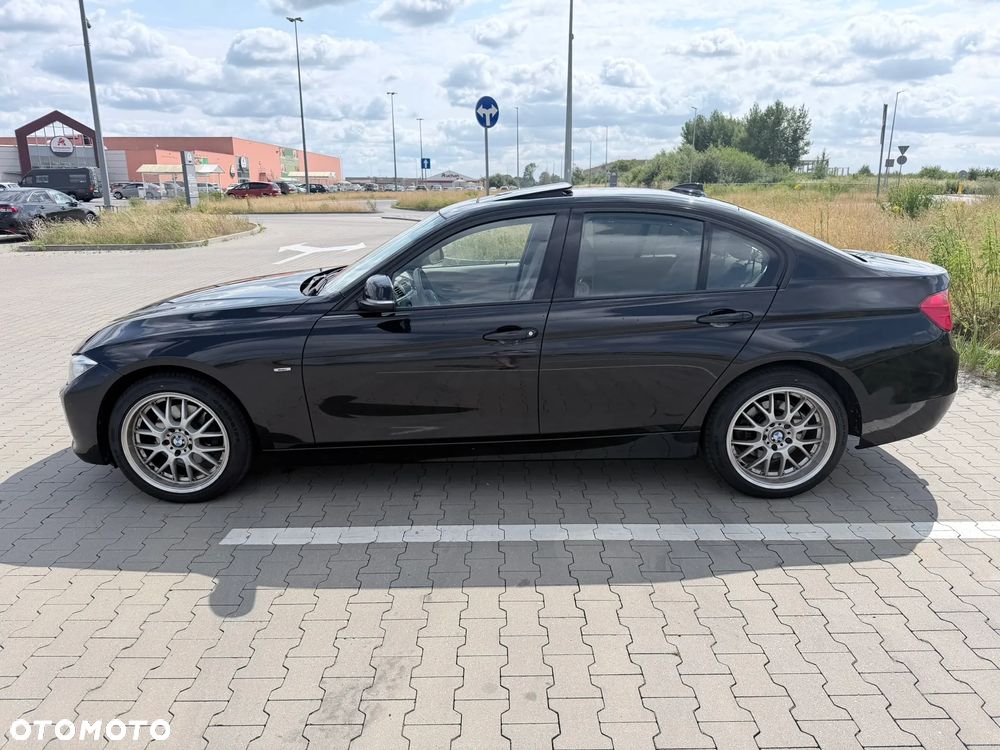 BMW Seria 3 320d - 4