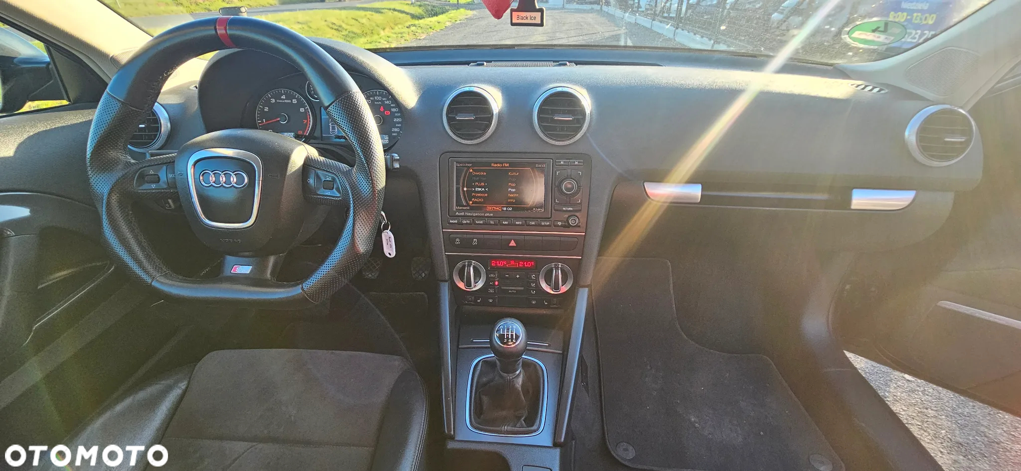 Audi A3 1.2 TFSI S line Sportpaket - 17