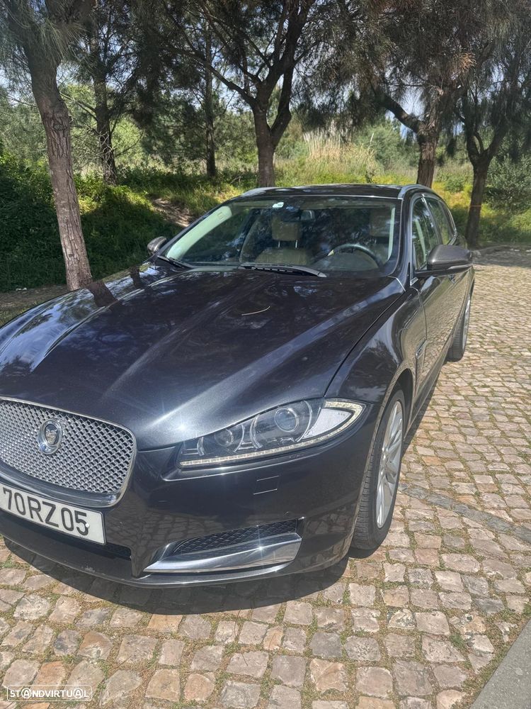 Jaguar XF Sportbrake 2.2 - 3