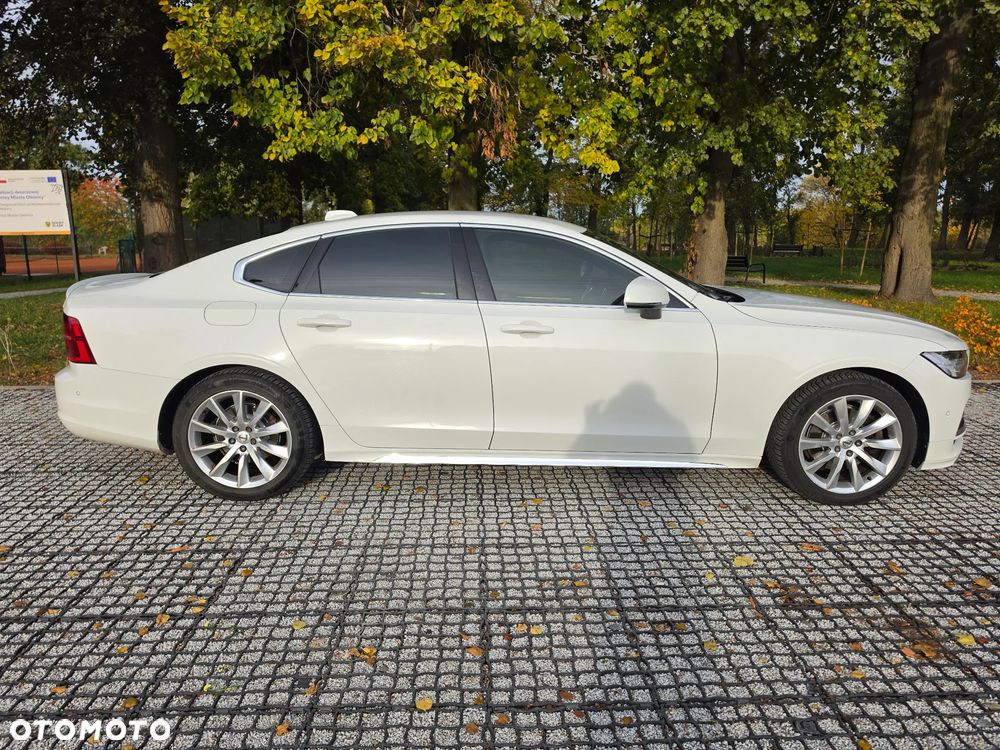 Volvo S90 D4 SCR Momentum Pro - 9
