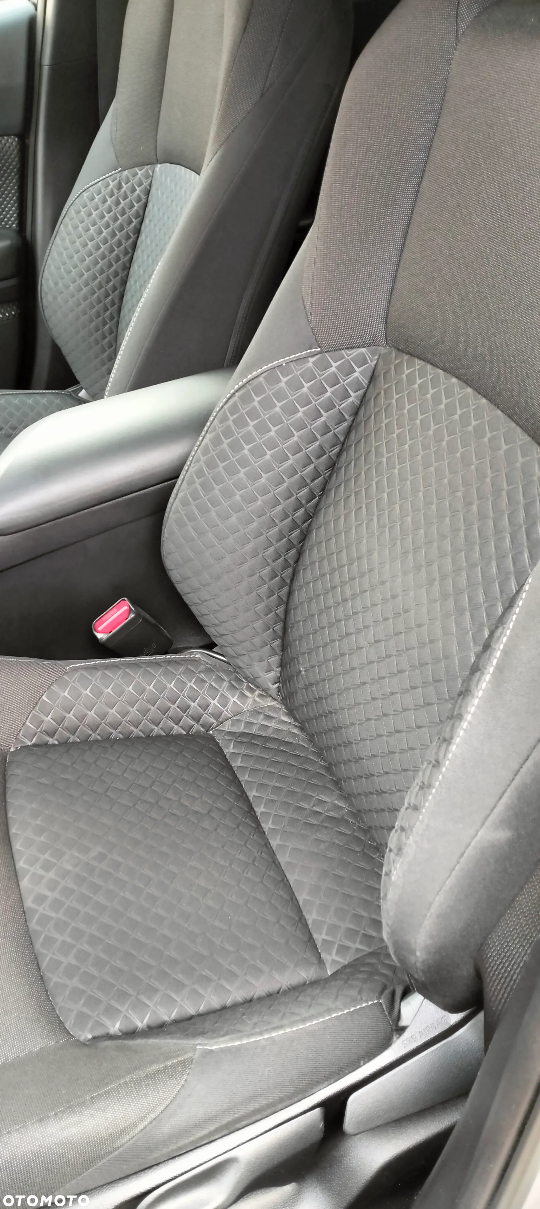 Toyota C-HR 1.8 Hybrid Comfort - 22