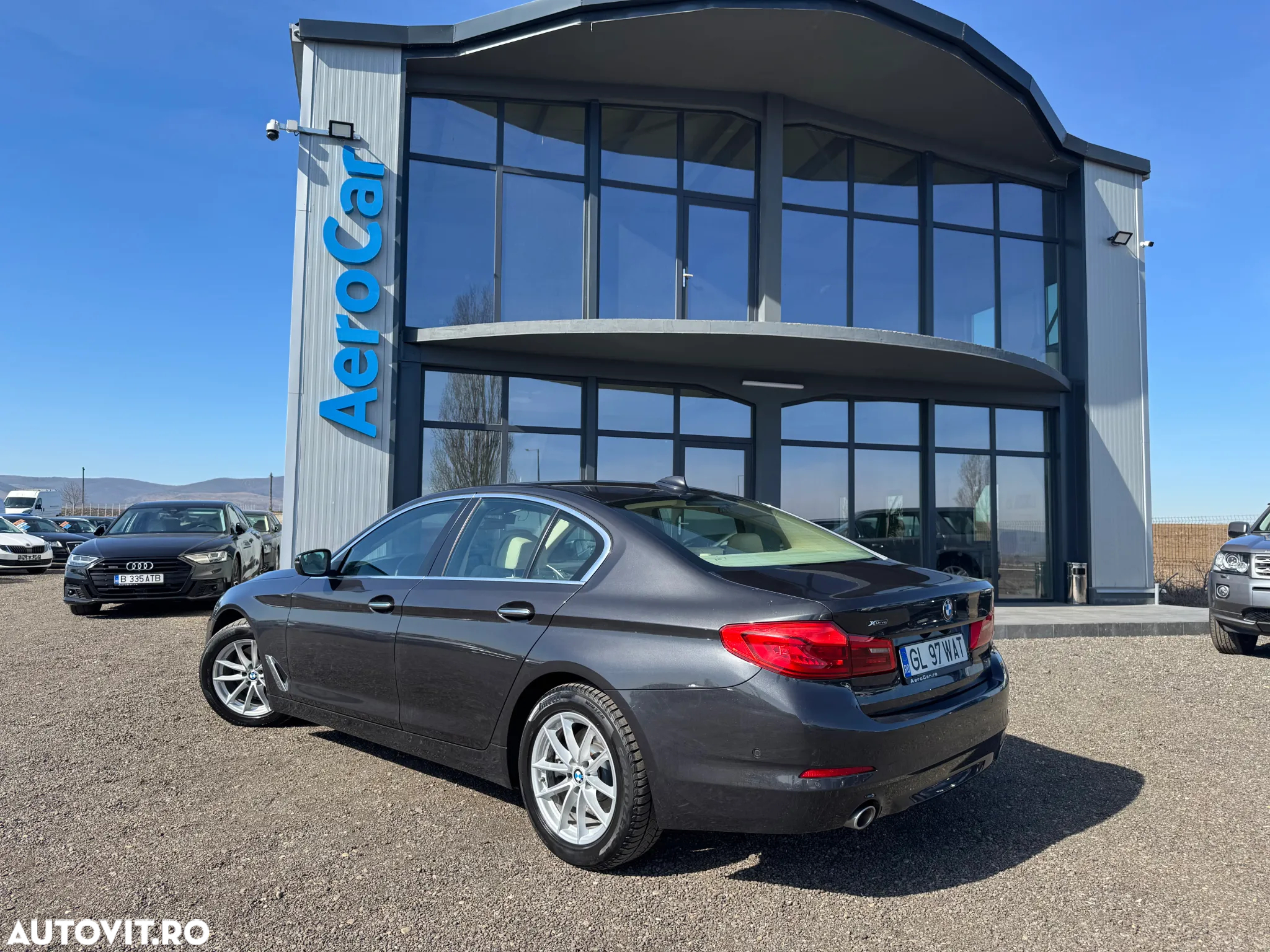 BMW Seria 5 520d xDrive AT - 9