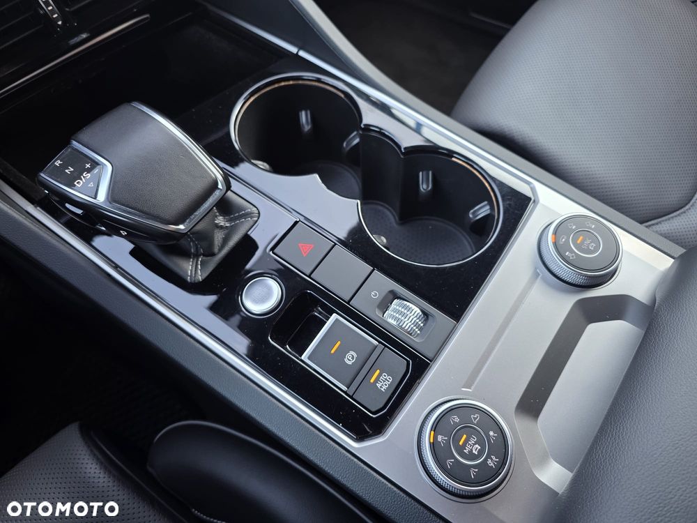 Volkswagen Touareg 3.0 V6 TDI SCR 4Mot R-Line - 28