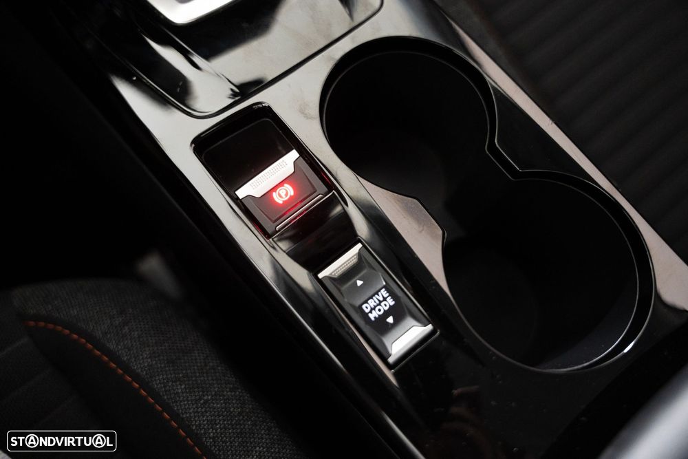 Peugeot e-2008 50 kWh Active Pack - 21