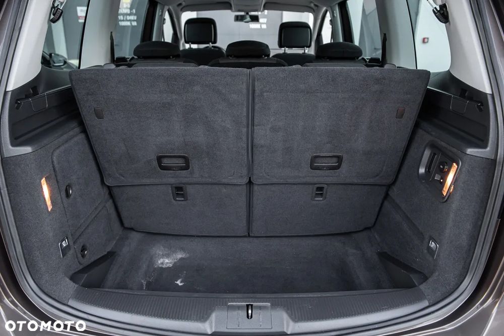 Volkswagen Sharan - 31