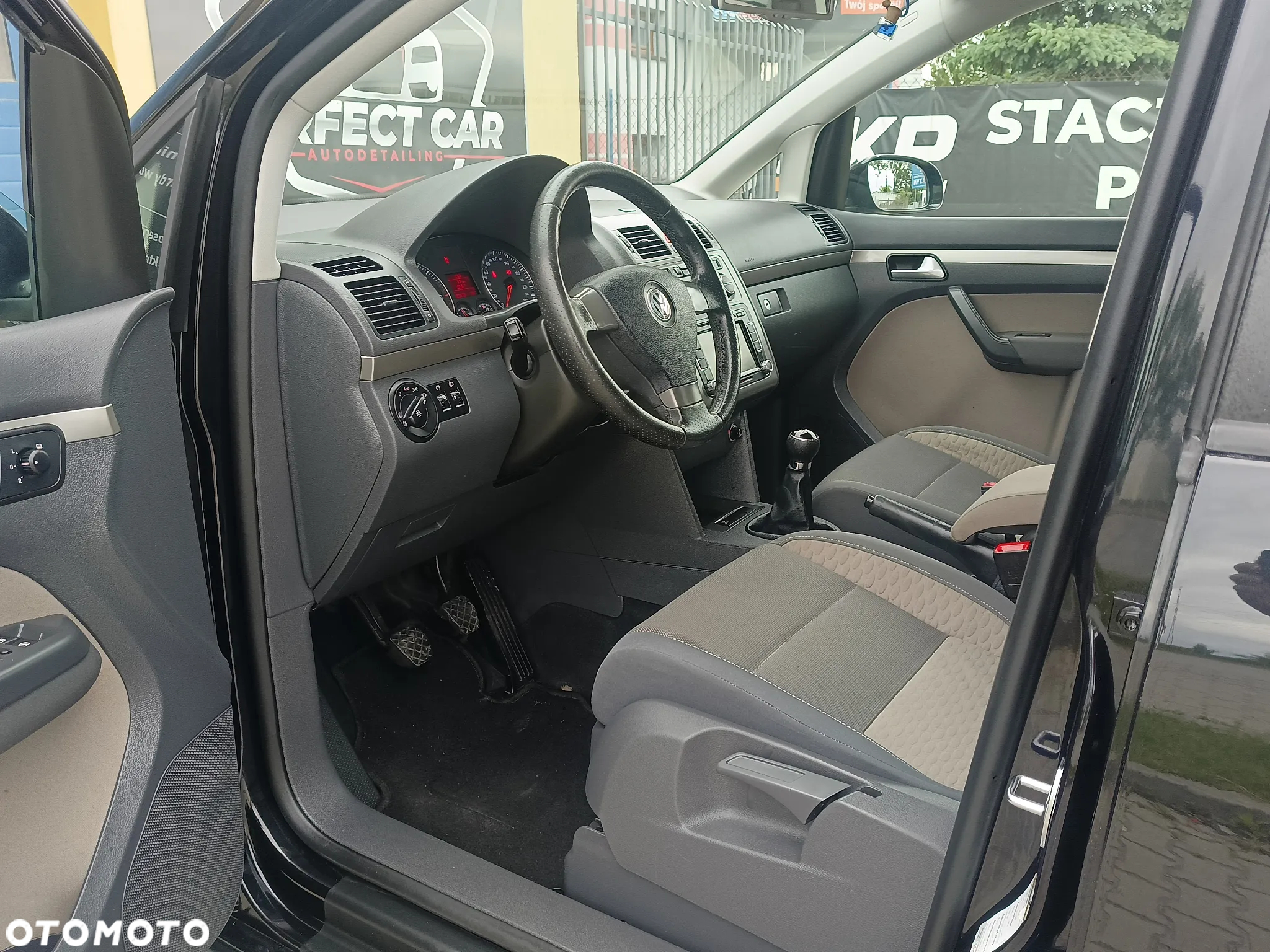 Volkswagen Touran 2.0 TDI DPF Cross - 25