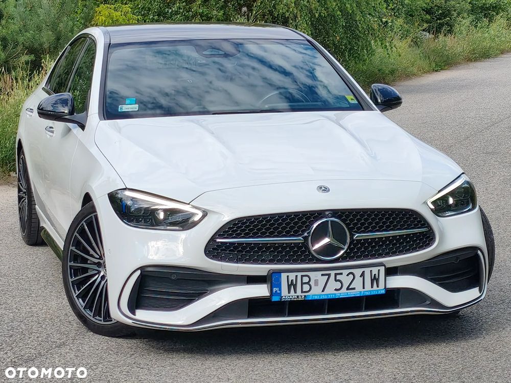 Mercedes-Benz Klasa C 180 mHEV AMG - 32