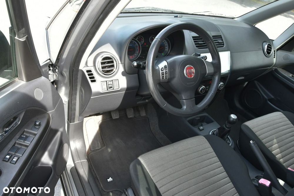 Fiat Sedici - 15