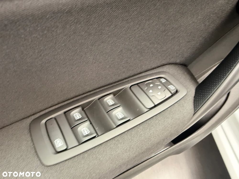 Renault Megane 1.3 TCe Evolution - 9