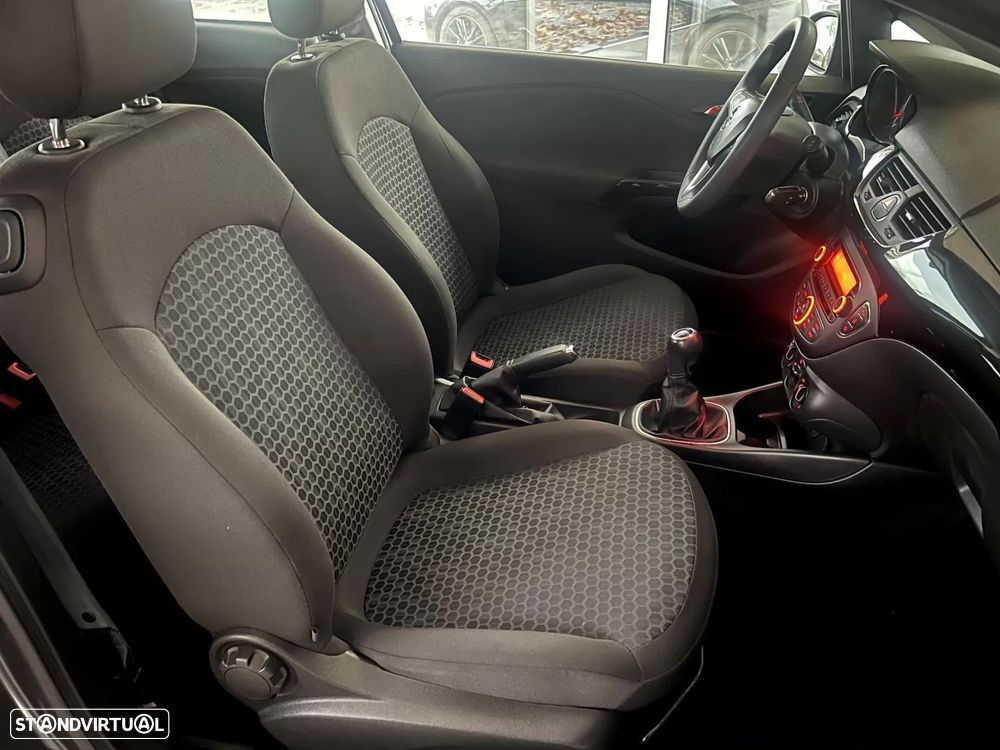 Opel Corsa 1.4 120 Anos - 37