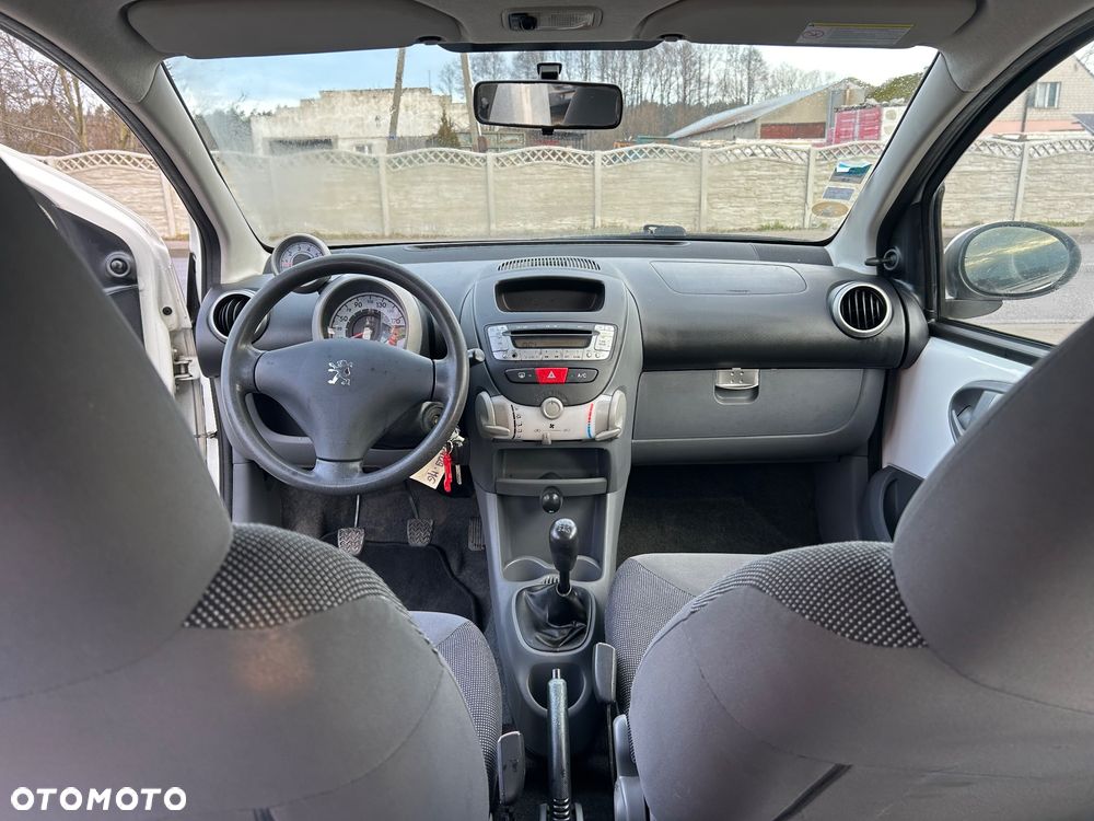 Peugeot 107 1.4 HDI Trendy - 6