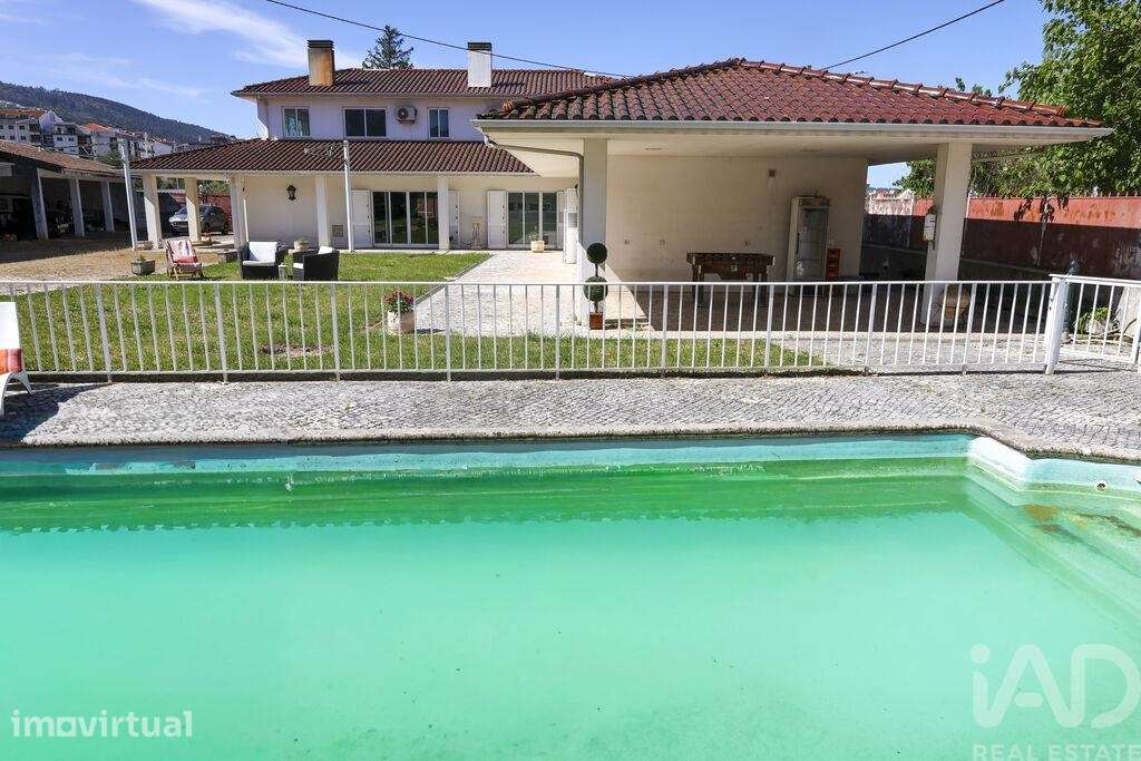 Casa / Villa T5 em Lousã e Vilarinho - Grande imagem: 5/25