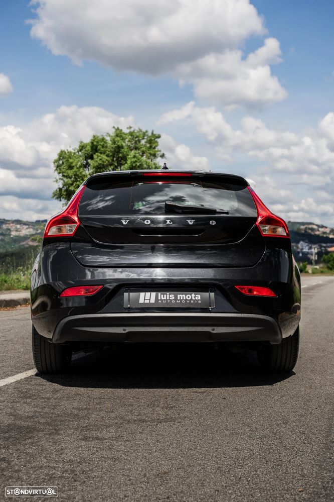 Volvo V40 D2 - 15