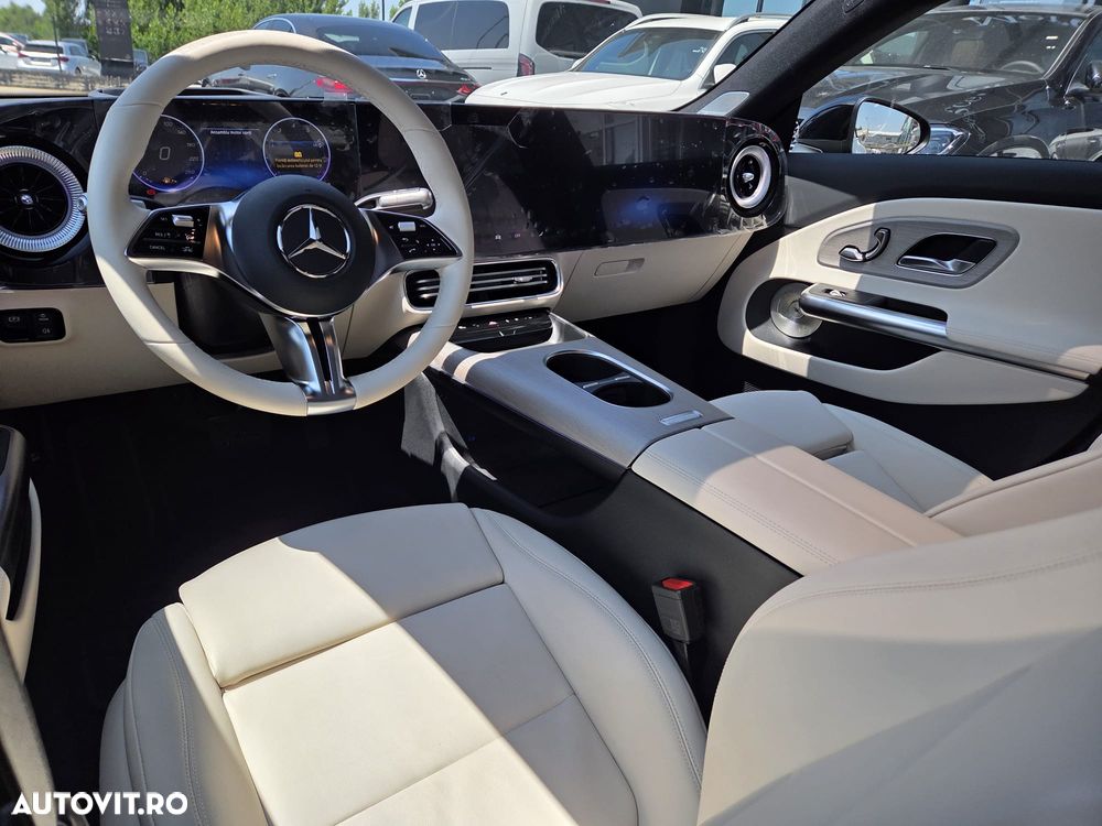 Mercedes-Benz CLA 200 MHEV - 19
