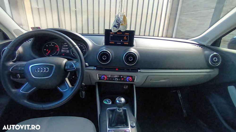 Audi A3 1.6 TDI ack ultra Attraction - 6