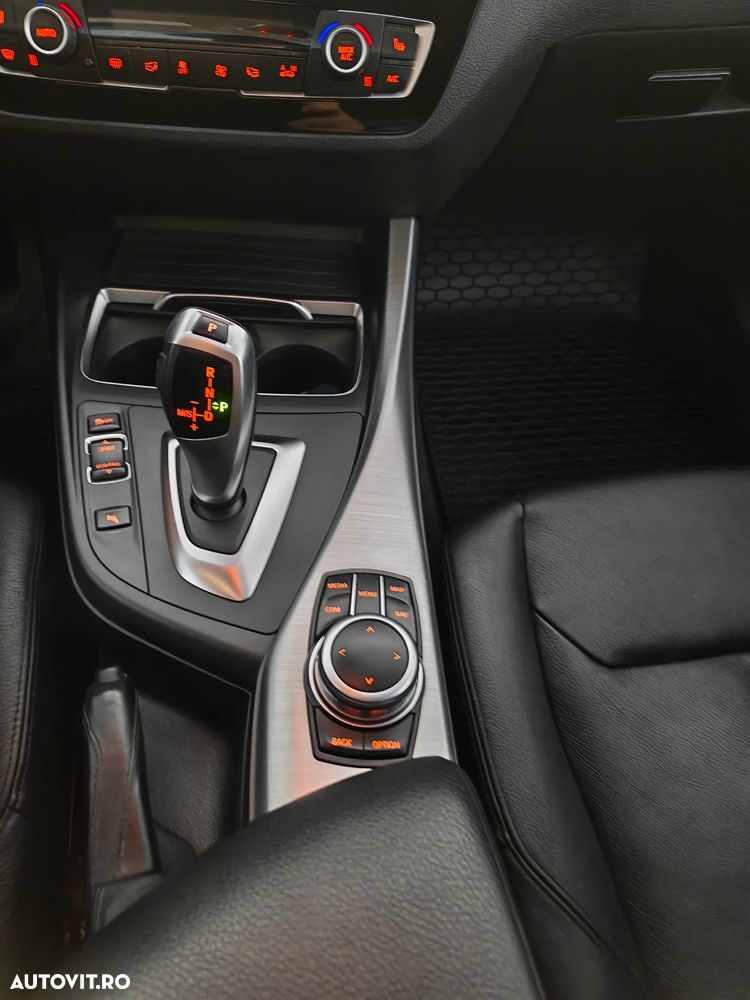 BMW Seria 1 118i Aut. - 9