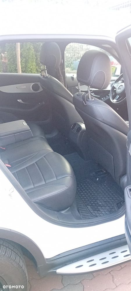 Mercedes-Benz GLC 300 4Matic 9G-TRONIC - 20