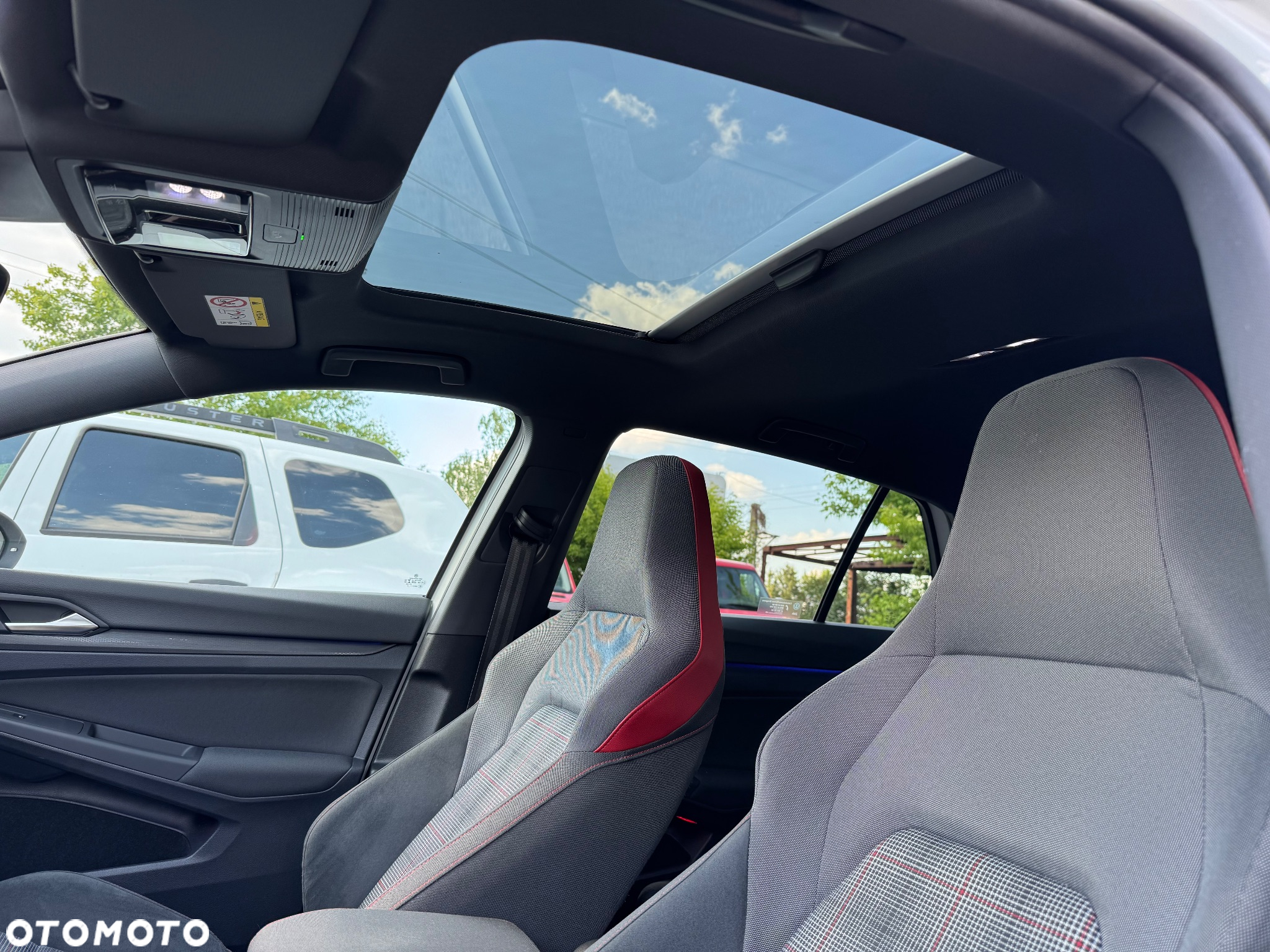 Volkswagen Golf VIII 2.0 TSI GTI DSG - 18