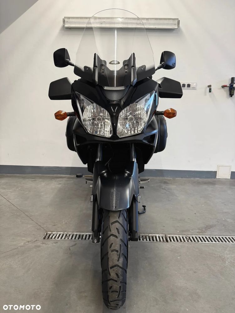 Suzuki V-STROM - 35