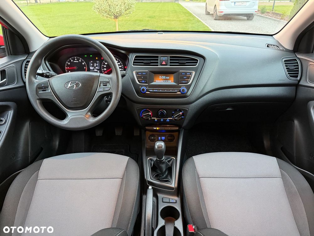 Hyundai i20 - 11