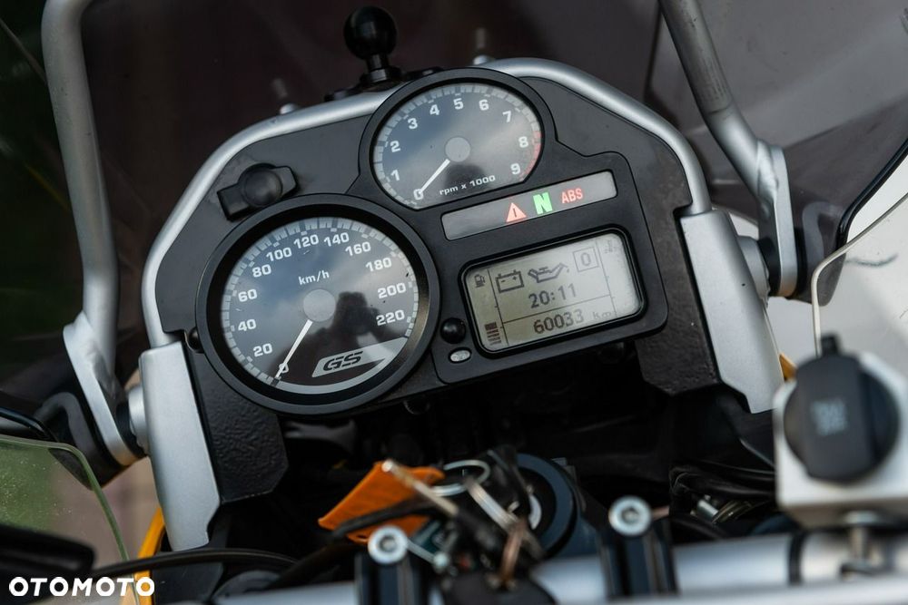 BMW R - 12