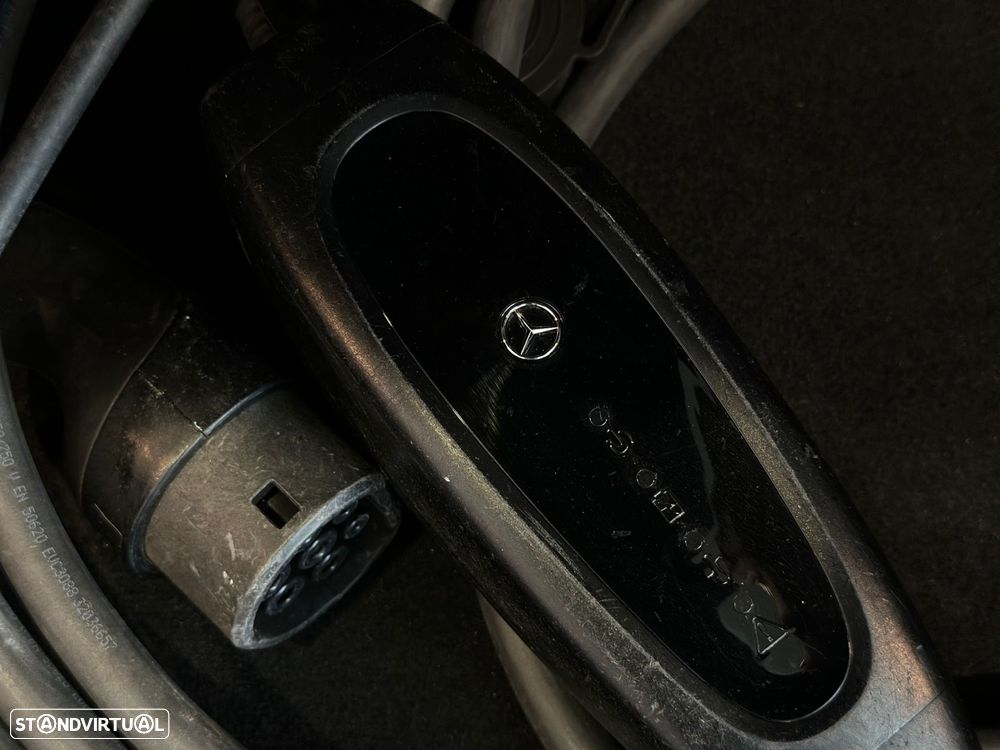 Mercedes-Benz C 300 e AMG Line - 44