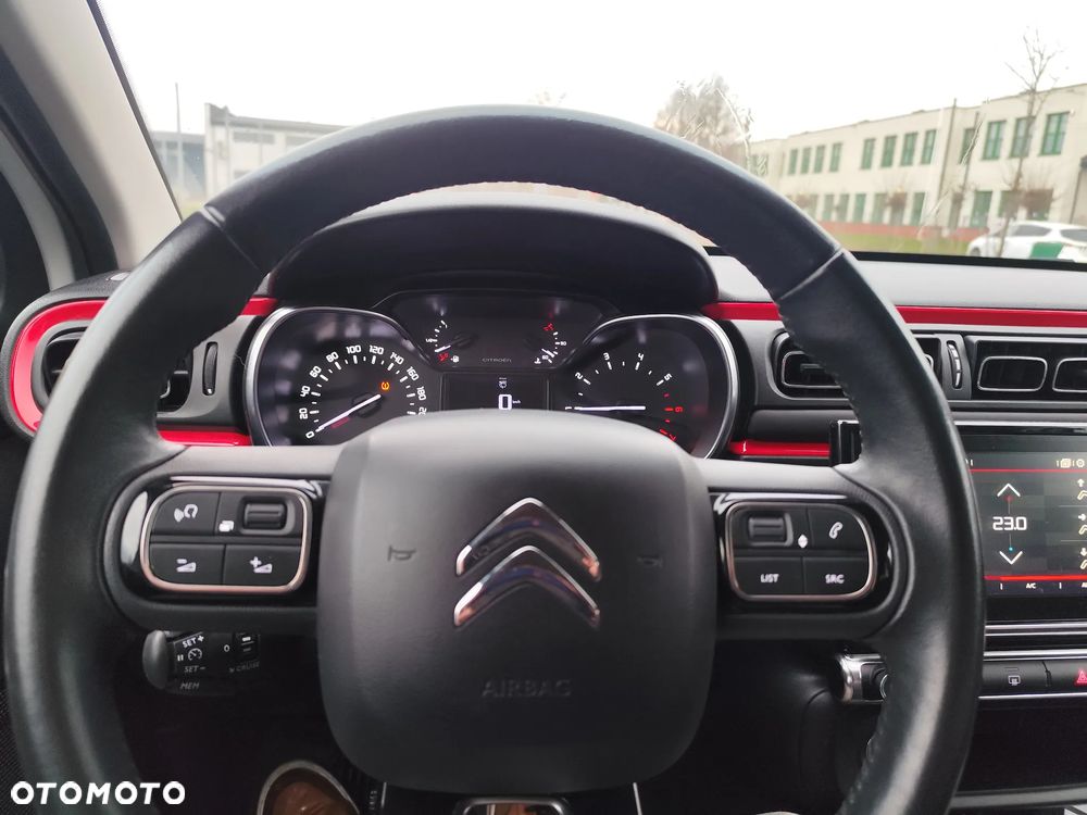 Citroën C3 1.2 PureTech Exclusive - 21