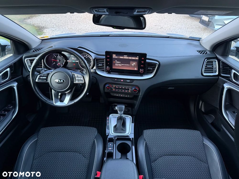 Kia Ceed 1.6 CRDi mHEV L DCT - 7