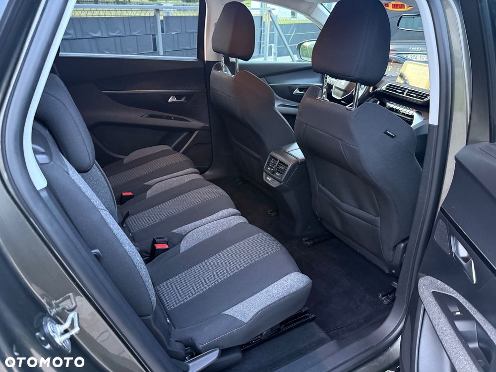 Peugeot 5008 1.5 BlueHDi Allure S&S EAT8 - 13