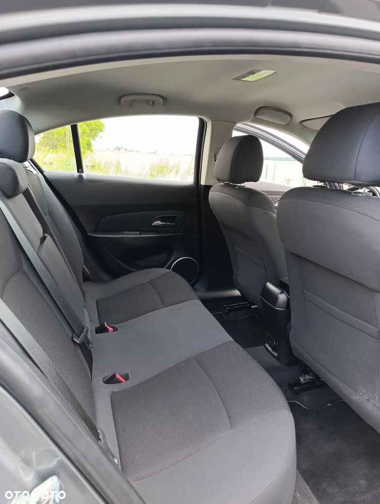 Chevrolet Cruze 1.8 LT - 7