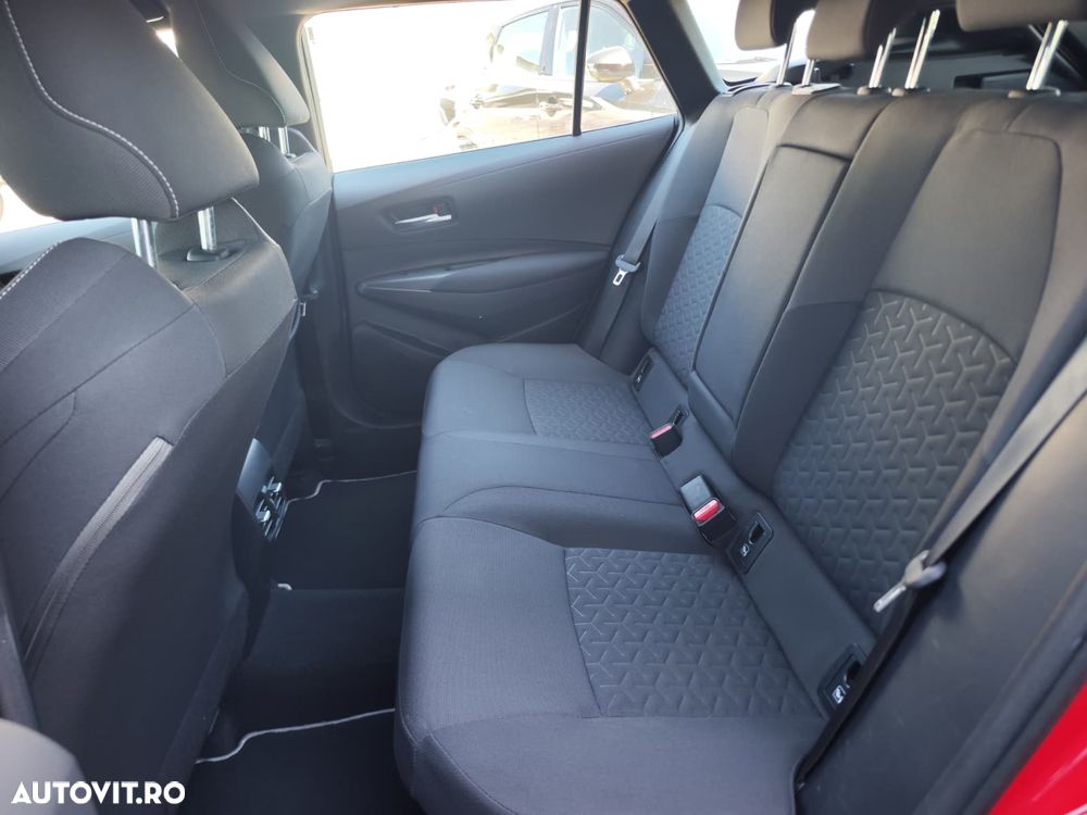 Toyota Corolla 1.8 Business Edition - 16