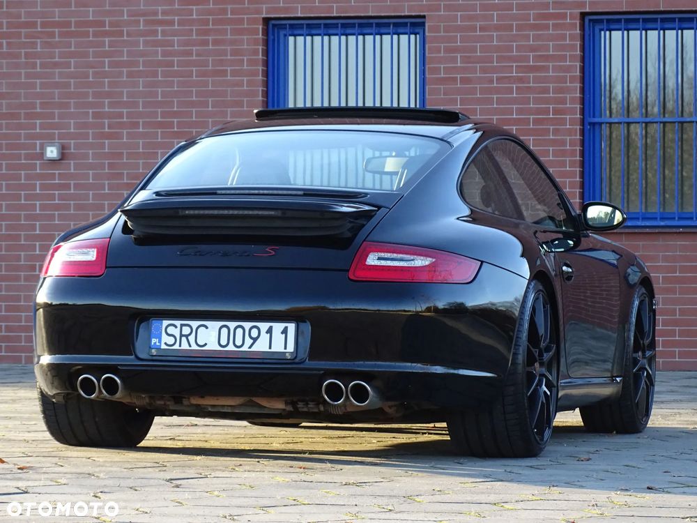 Porsche 911 Carrera S - 15