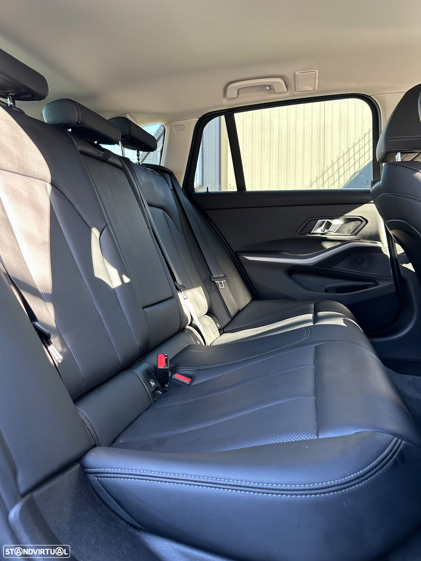 BMW 330 e Touring Aut. Advantage - 29