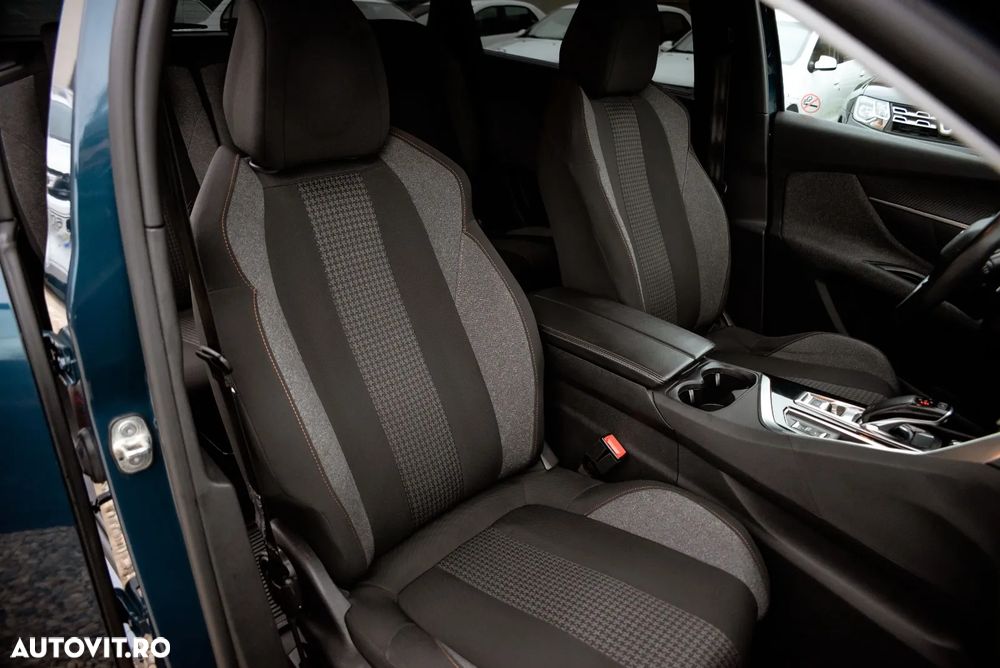 Peugeot 5008 1.5 BlueHDI s&s EAT8 Active - 23