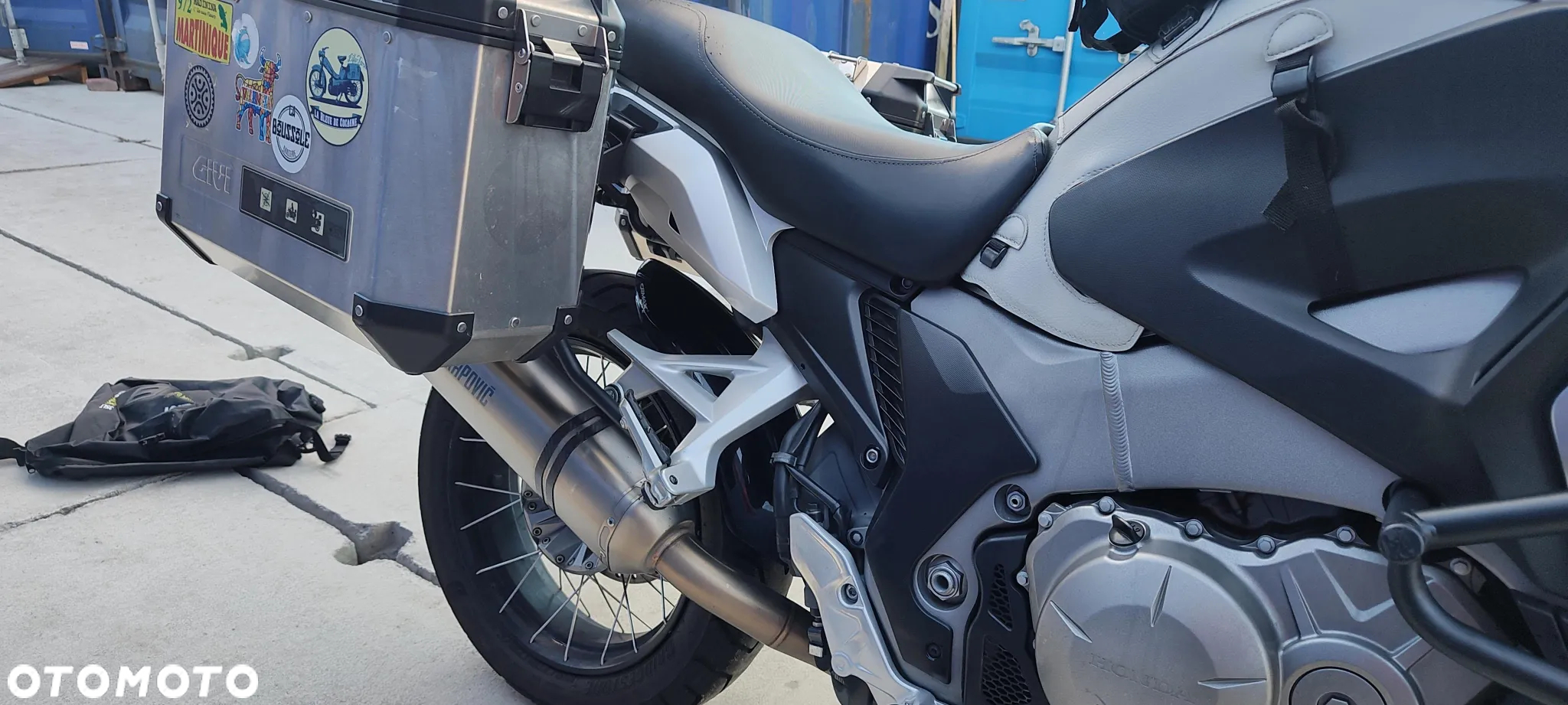 Honda VFR - 3