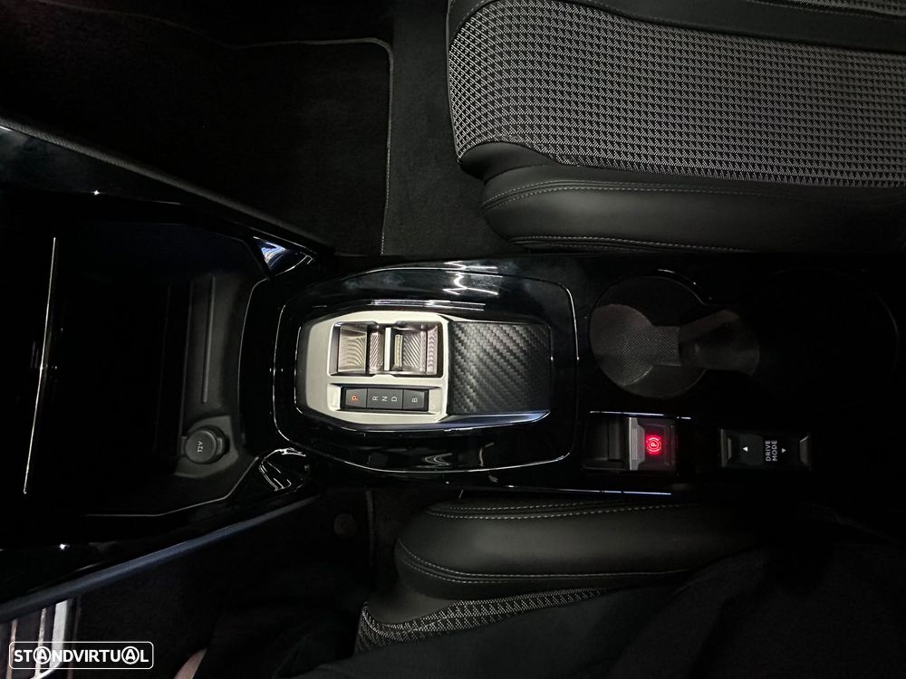 Peugeot e-2008 GT - 27