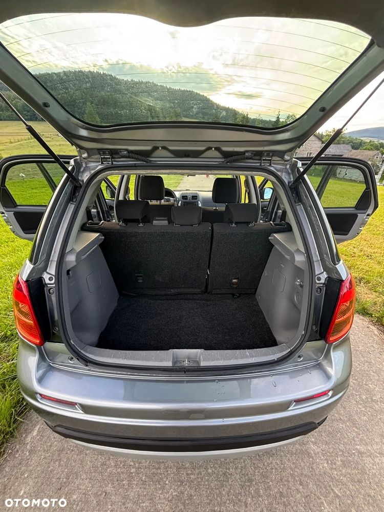 Suzuki SX4 1.6 Premium 4WD - 19