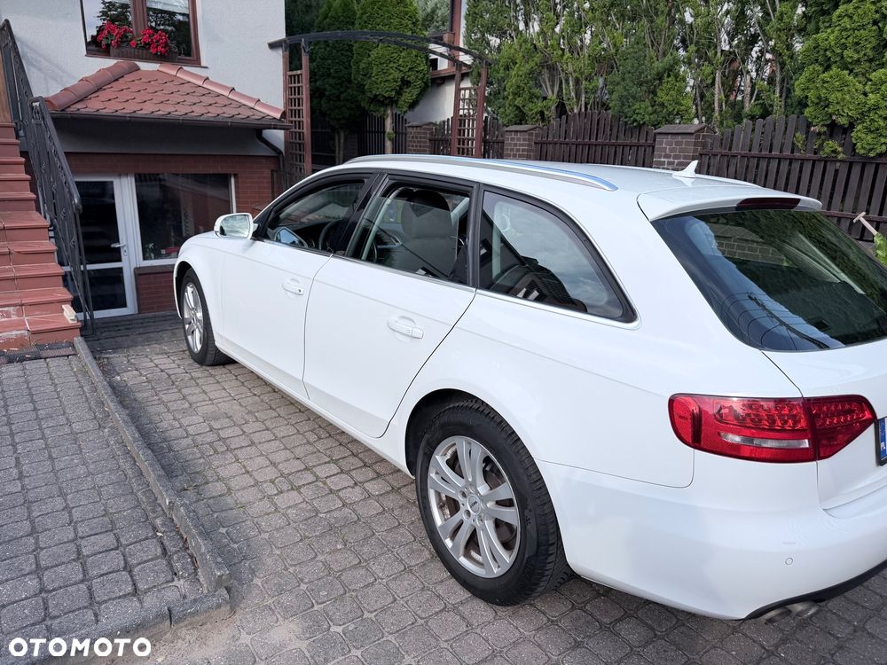 Audi A4 Avant 2.0 TDI DPF multitronic Ambiente - 5