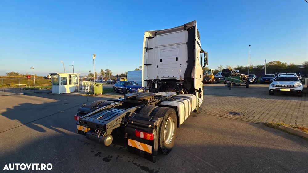 Mercedes-Benz 1851 - 7