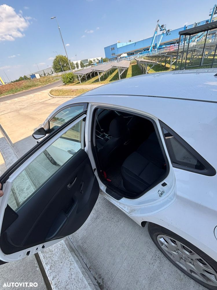 Hyundai i30 1.4 CRDi Comfort - 5