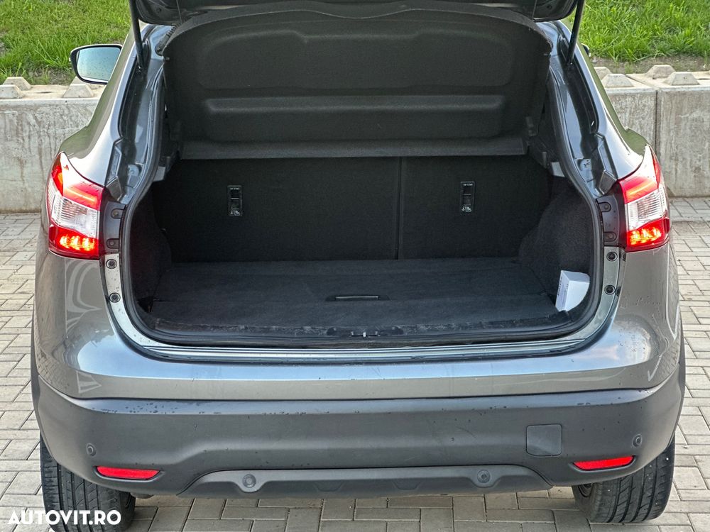 Nissan Qashqai 1.6 DCI Start/Stop N-Connecta - 37