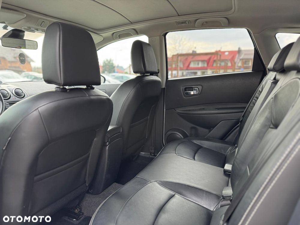 Nissan Qashqai 1.6 dCi 4 x 4 DPF Start/Stop tekna - 14