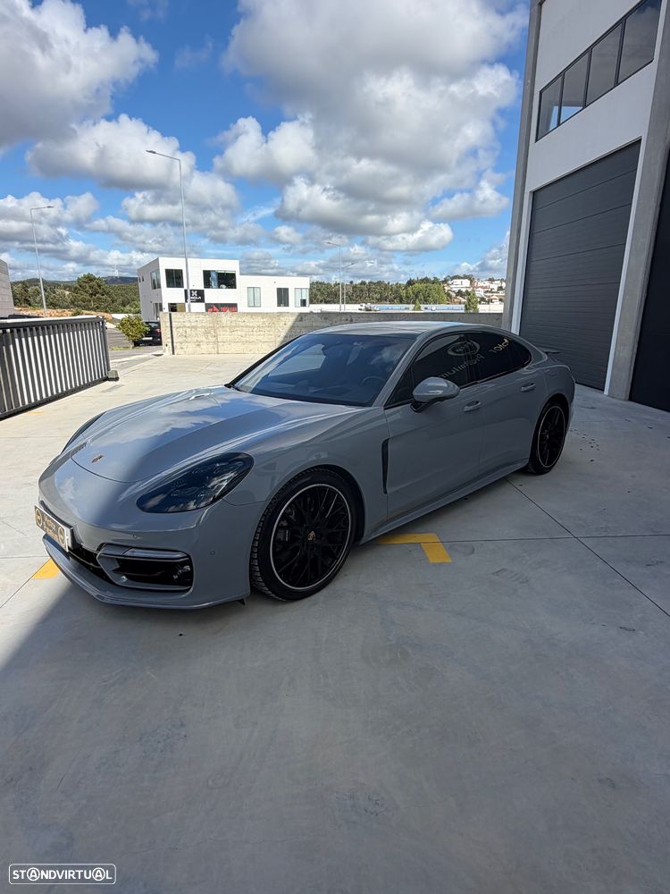 Porsche Panamera 4 E-Hybrid Platinum Edition com PDLS - 1