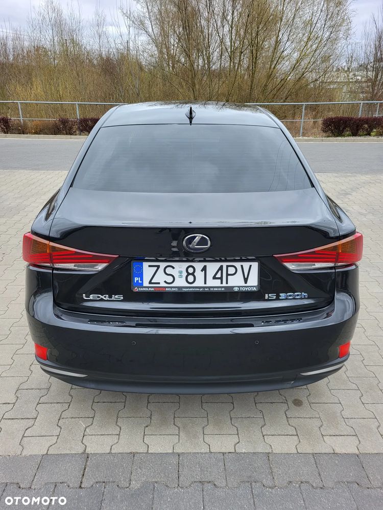 Lexus IS Business Edition - 5