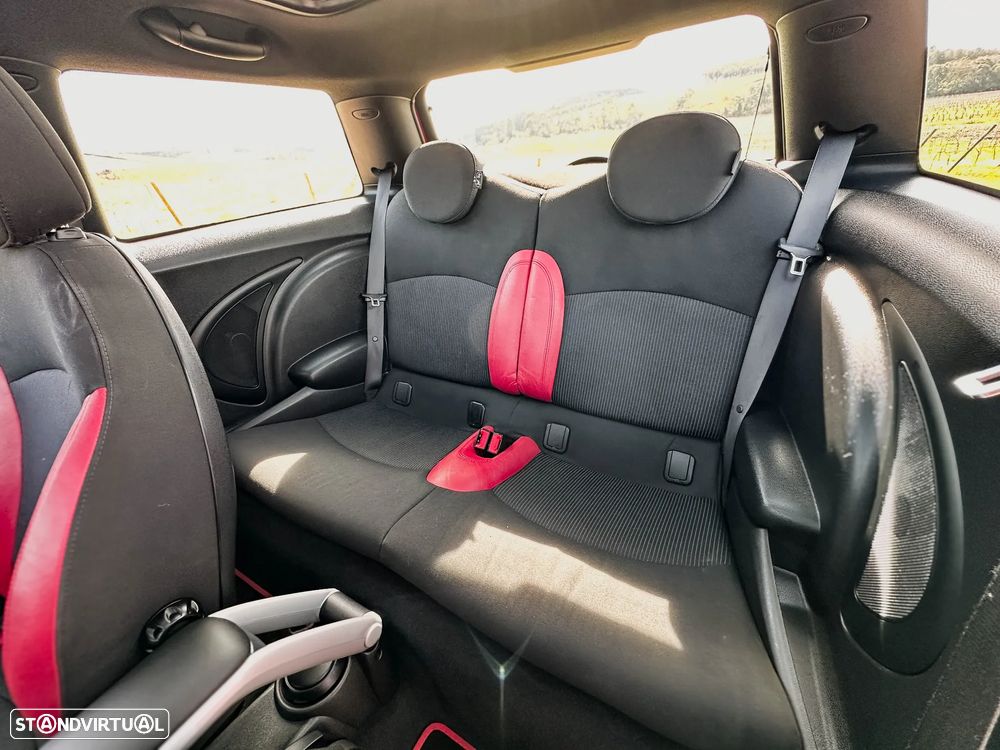 MINI 3 Portas John Cooper Works - 15