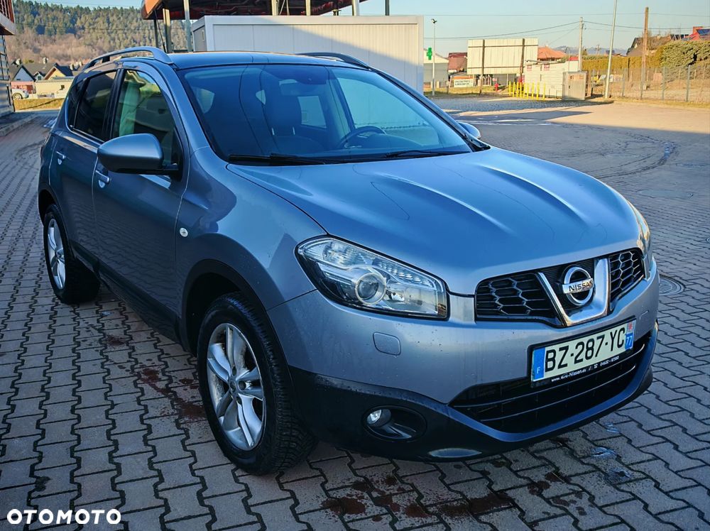Nissan Qashqai 2.0 dCi 4 x 4 DPF tekna - 2