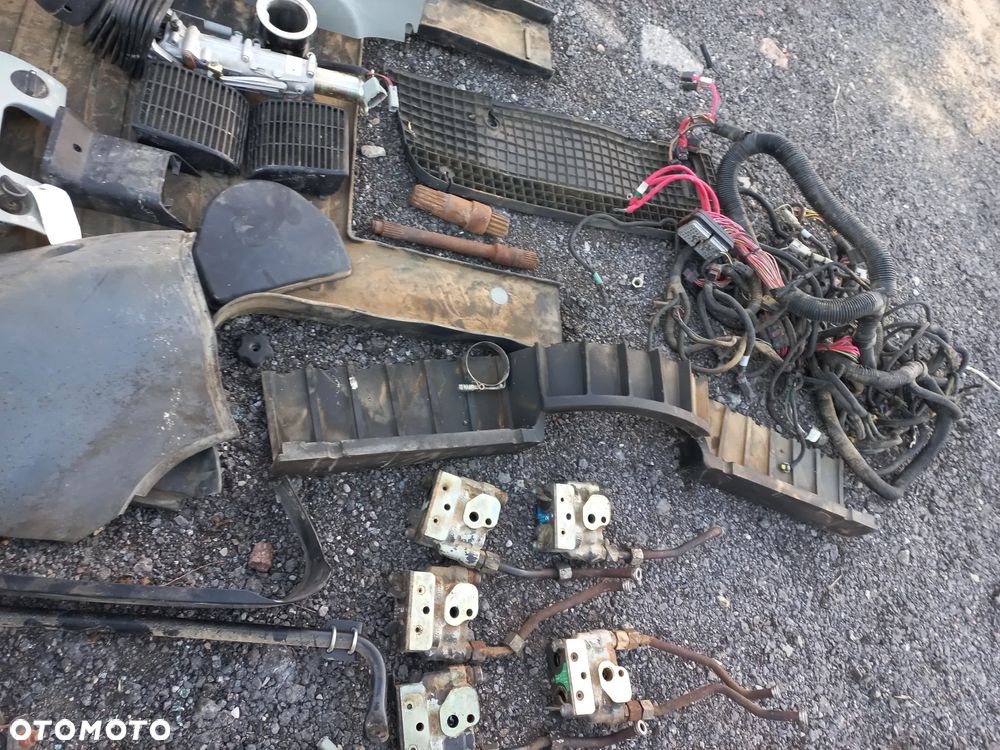 CzęśCI kabiny NEW HOLLAND 8020,8030,8040,8050,TG230.285,CASE MX230,270 drzwi,dach,plastiki,tapicerka,fotel pasażera,instalacja, - 9